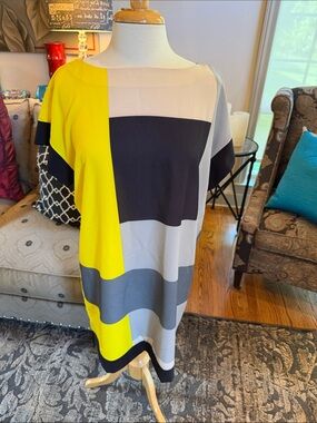 REED Colorblock Shift Dress in Yellow, Black & Gray